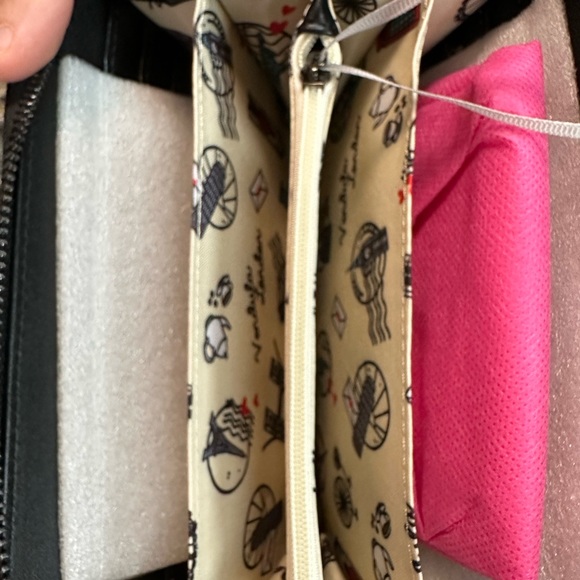 Wallet - Picture 6 of 7